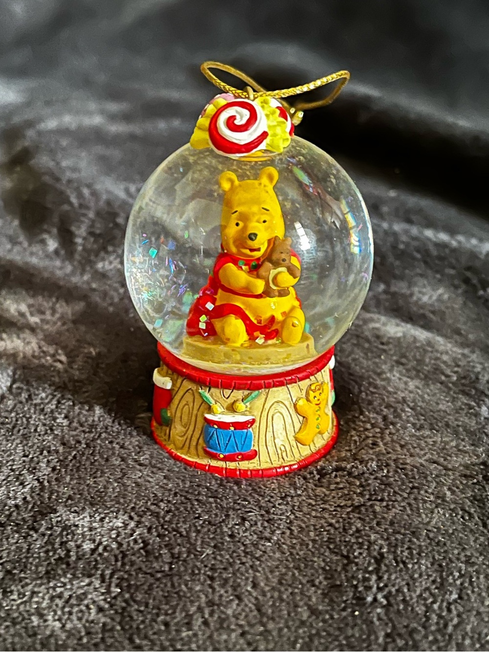 Vintage Miniature Disney Winnie the Pooh Christmas Snow Globe Ornament